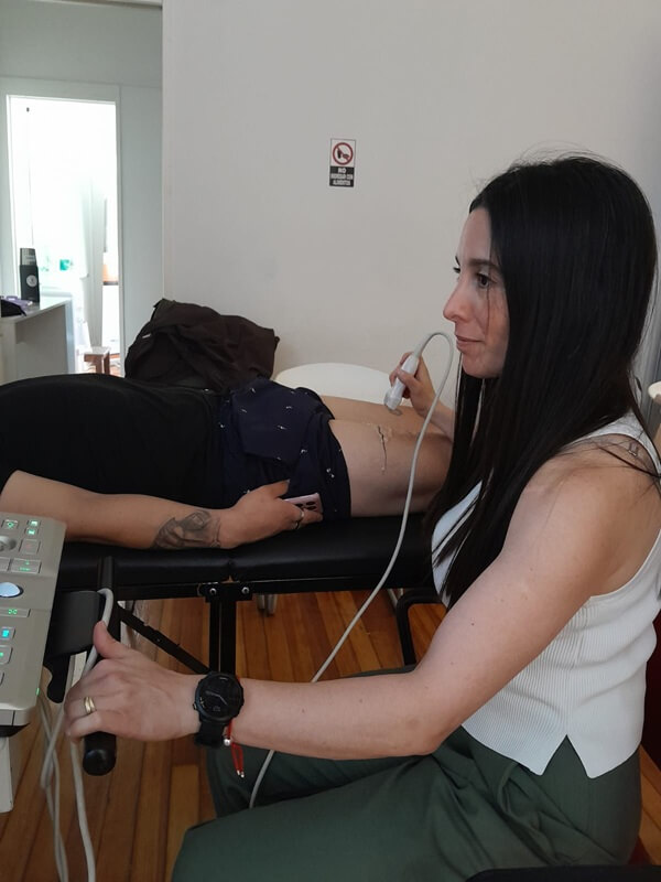 Priscila trabajando